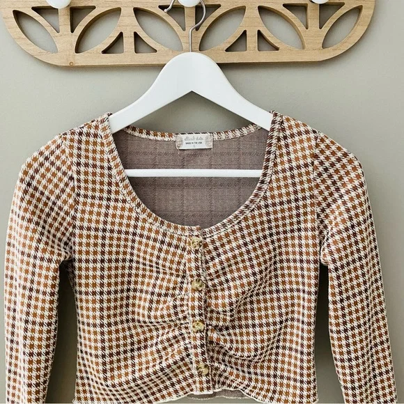 Altar'd State Button Up Crop Long Sleeve Top Brown/Cream Sz Small - Picture 2 of 10